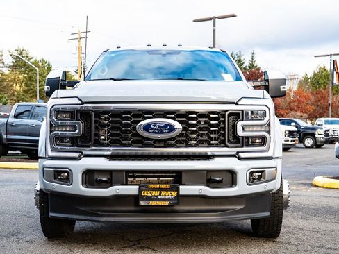 Used 2025 Ford F450 Platinum w/ Platinum Plus Package image 9