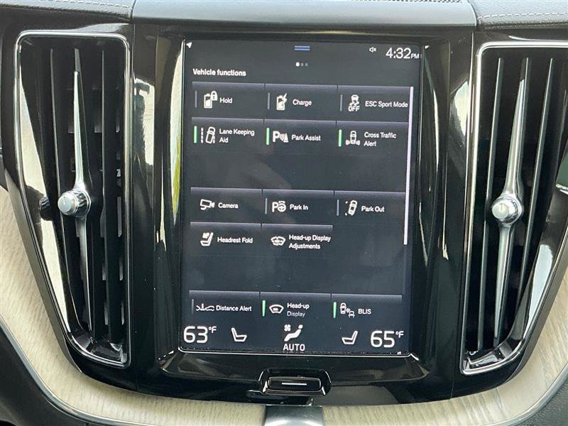 Used 2018 Volvo XC60 T8 Inscription w/ Advanced Package AWD/4WD image 44