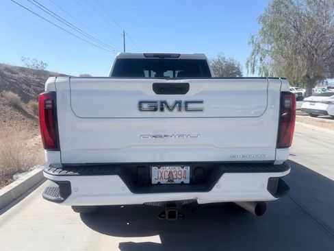 Used 2024 GMC Sierra 2500 Denali Ultimate image 7