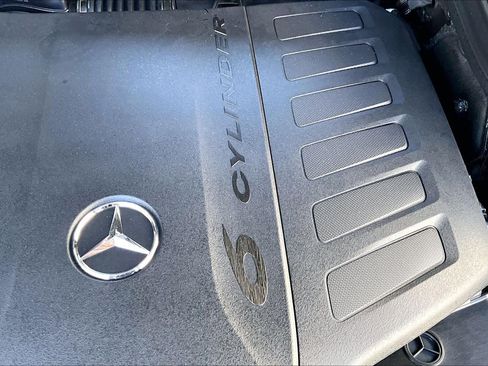 New 2026 Mercedes-Benz GLS 450 4MATIC image 16