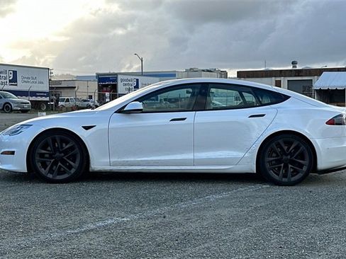 Used 2022 Tesla Model S image 8