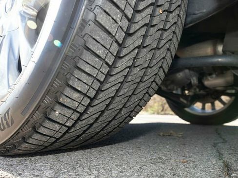 Used 2023 Cadillac Escalade ESV Premium Luxury image 84