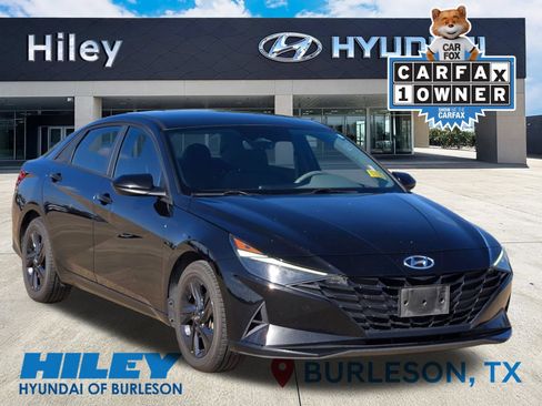 Used 2021 Hyundai Elantra SEL FWD image 1