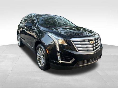 Used 2017 Cadillac XT5 Luxury w/ Driver Awareness Package image 2