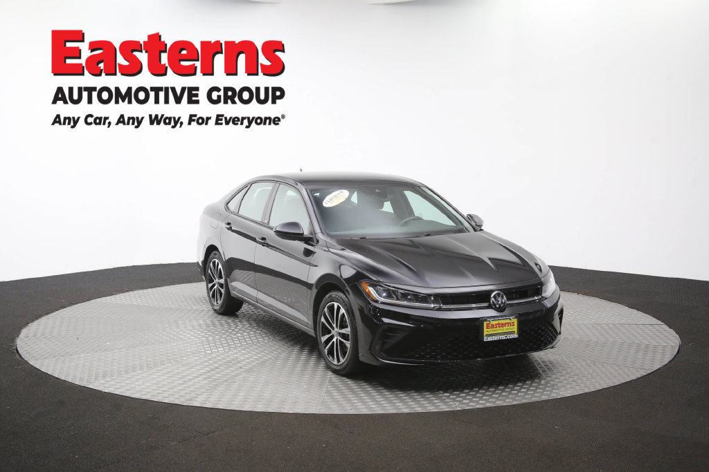 Used 2025 Volkswagen Jetta Sport FWD image 52