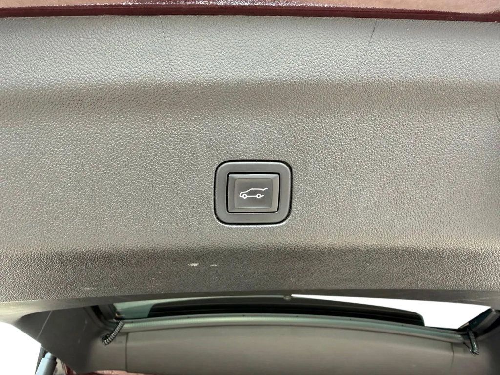 Used 2023 Chevrolet Tahoe LT AWD/4WD image 34