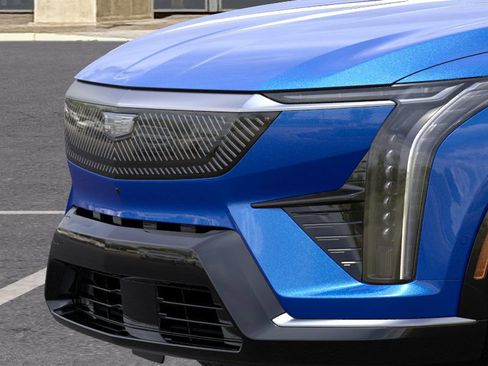 New 2025 Cadillac Optiq Luxury 1 image 13