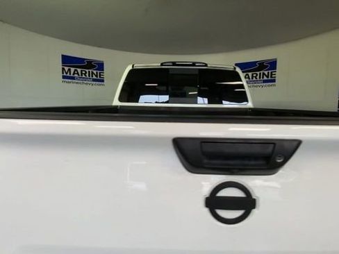 Used 2018 Nissan Titan S w/ GAWR Package AWD/4WD image 9