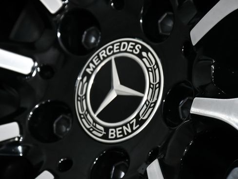 Used 2024 Mercedes-Benz S 580 4MATIC Sedan image 95