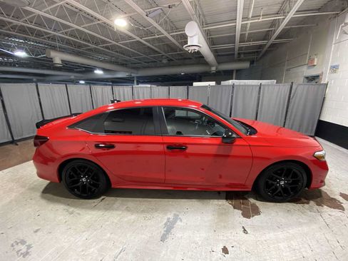 Used 2025 Honda Civic Sport image 27