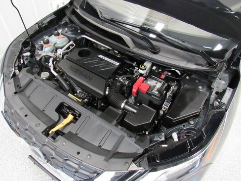 Used 2023 Nissan Rogue S AWD/4WD image 24