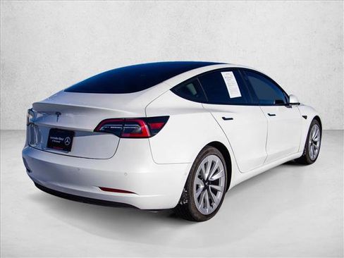 Used 2021 Tesla Model 3 Standard Range Plus image 5