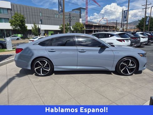 Used 2022 Honda Accord Sport image 2