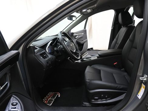 Used 2018 Chevrolet Impala LT FWD image 7
