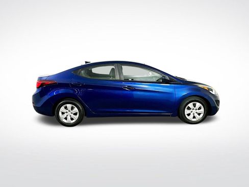 Used 2016 Hyundai Elantra SE FWD image 9