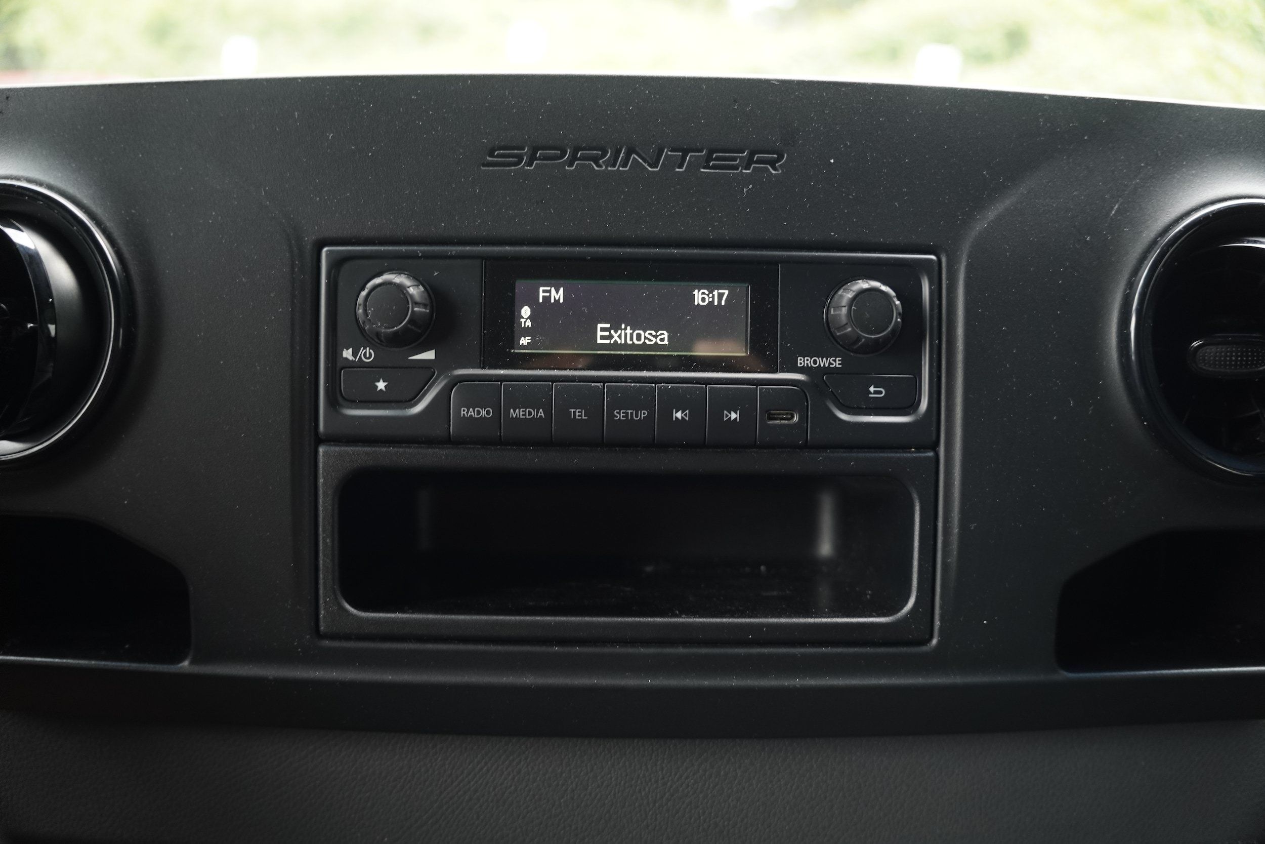 Used 2021 Mercedes-Benz Sprinter 1500 image 25