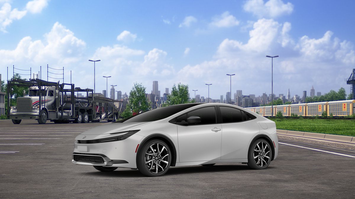 New 2027 Toyota Prius Plug-In Hybrid FWD image 3