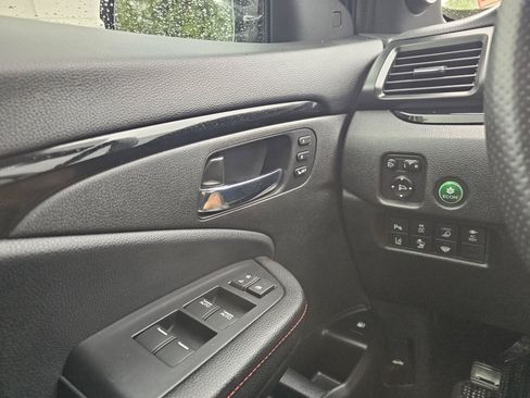 Used 2025 Honda Ridgeline Black Edition image 35