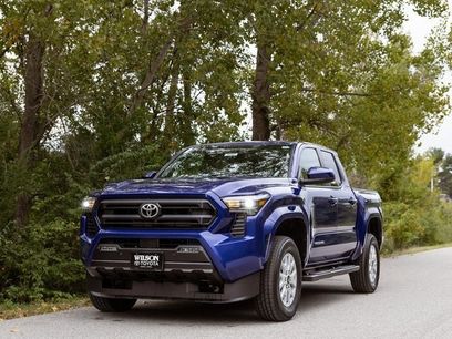 New 2025 Toyota Tacoma SR5 w/ SR5 Upgrade Package