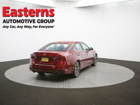 Used 2021 Nissan Altima 2.5 SV w/ SV Premium Package image 39