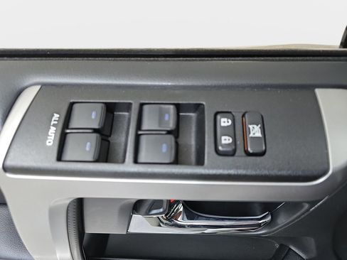 Used 2024 Toyota 4Runner SR5 image 31