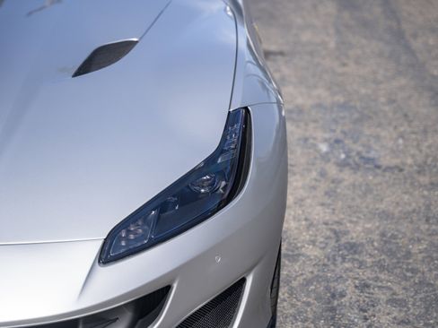 Used 2019 Ferrari Portofino image 22