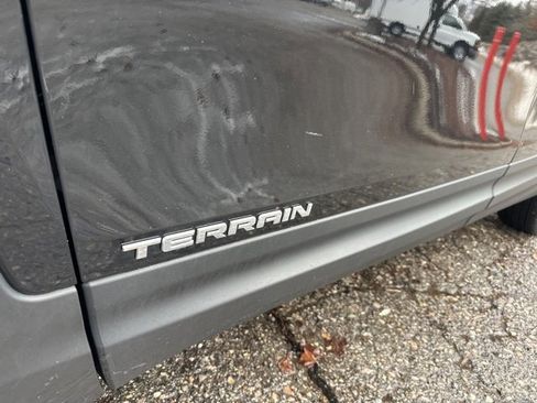 Used 2019 GMC Terrain SLE w/ Driver Convenience Package image 11