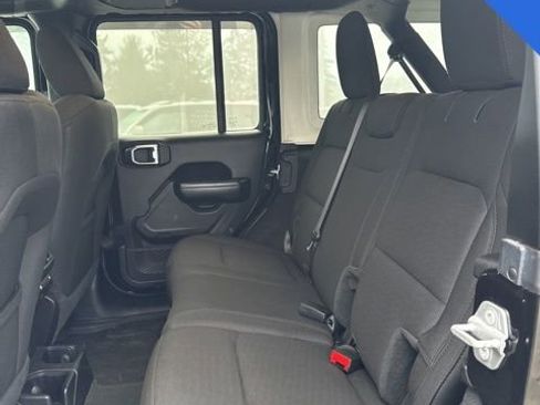 Used 2020 Jeep Wrangler Unlimited Sport image 10