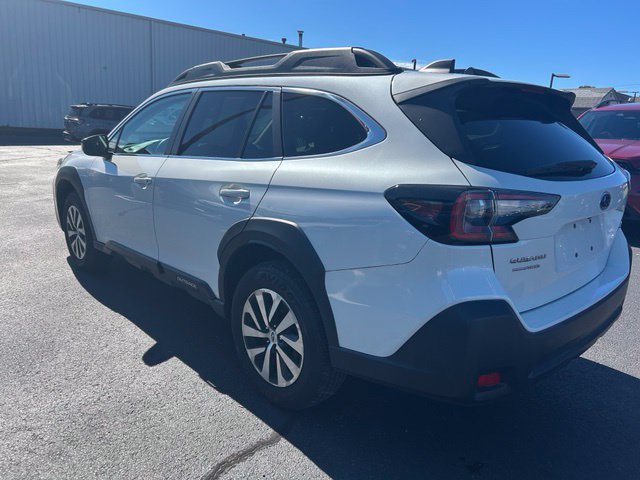 Used 2023 Subaru Outback Premium AWD/4WD image 7