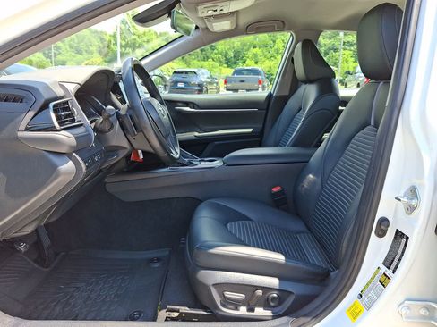 Certified 2024 Toyota Camry SE FWD image 16