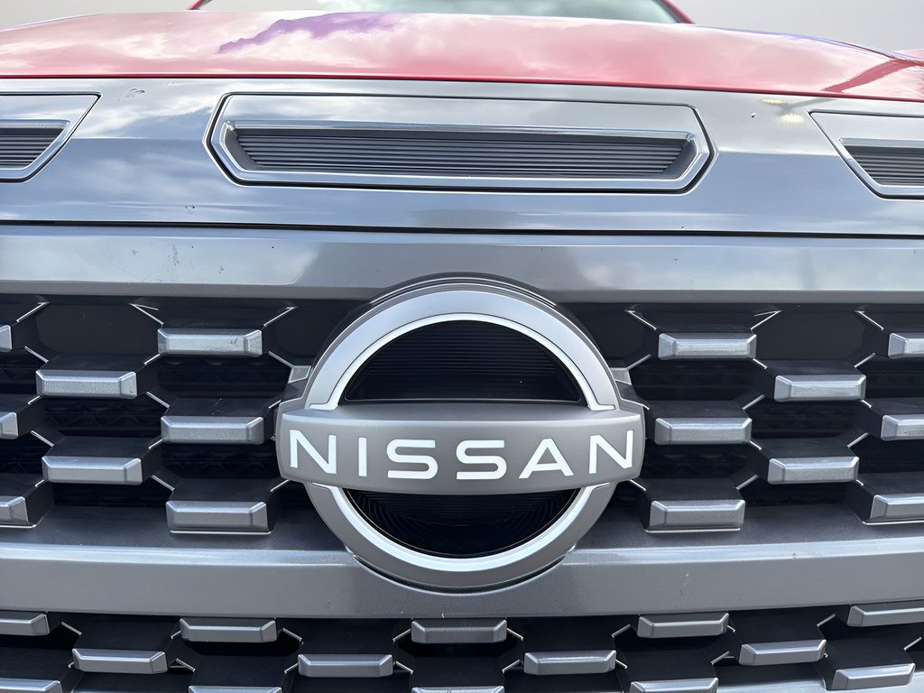 Certified 2025 Nissan Frontier SV RWD image 38