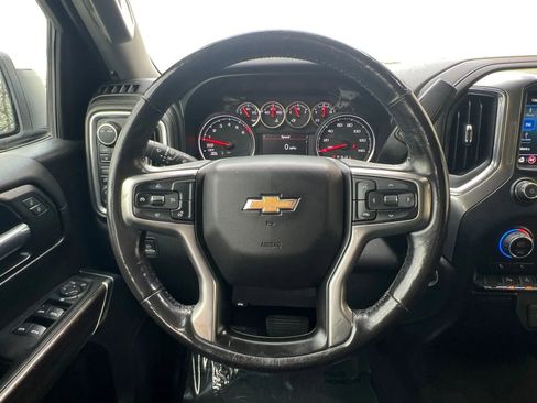 Used 2020 Chevrolet Silverado 1500 LT w/ Convenience Package image 12
