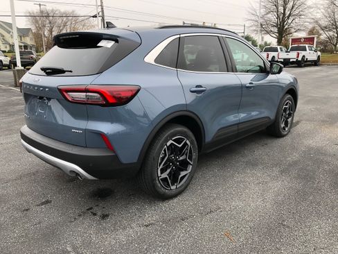 New 2026 Ford Escape Platinum w/ Premium Technology Package image 5