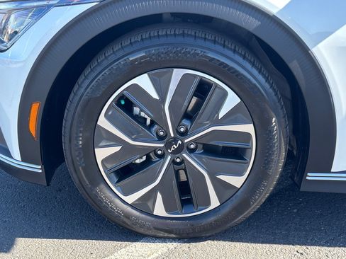 Used 2023 Kia EV6 Light image 11