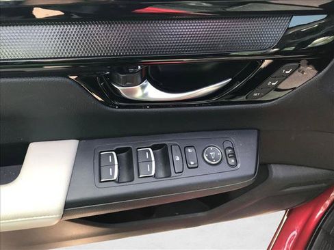 Used 2025 Honda CR-V EX-L image 12