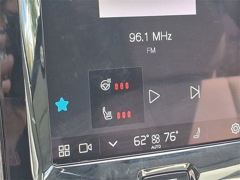 Used 2024 Volvo XC60 B5 Plus image 26