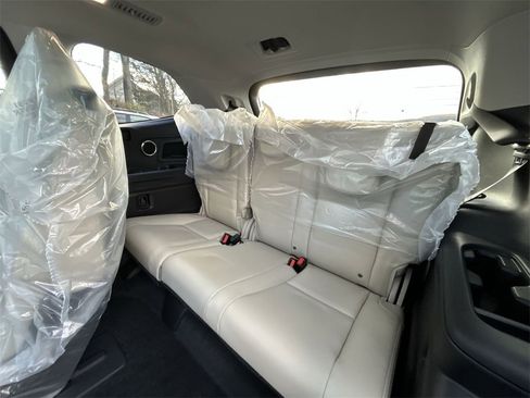 New 2026 Subaru Ascent Limited image 14