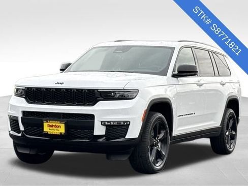 New 2025 Jeep Grand Cherokee L Limited w/ Black Appearance Package image 4