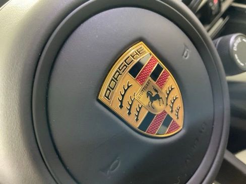 Used 2025 Porsche Cayenne AWD/4WD image 40