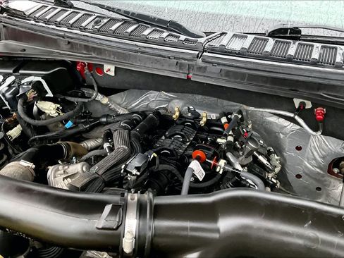 Used 2022 Ford Expedition XLT RWD image 30