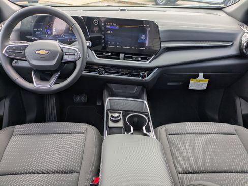 New 2026 Chevrolet Equinox LT w/ Safety and Technology Package FWD image 15