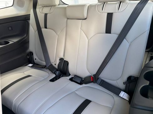 New 2026 Honda Pilot Touring image 14