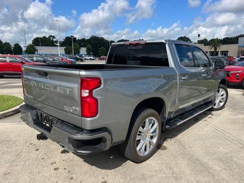 Used 2024 Chevrolet Silverado 1500 High Country w/ Technology Package AWD/4WD image 8