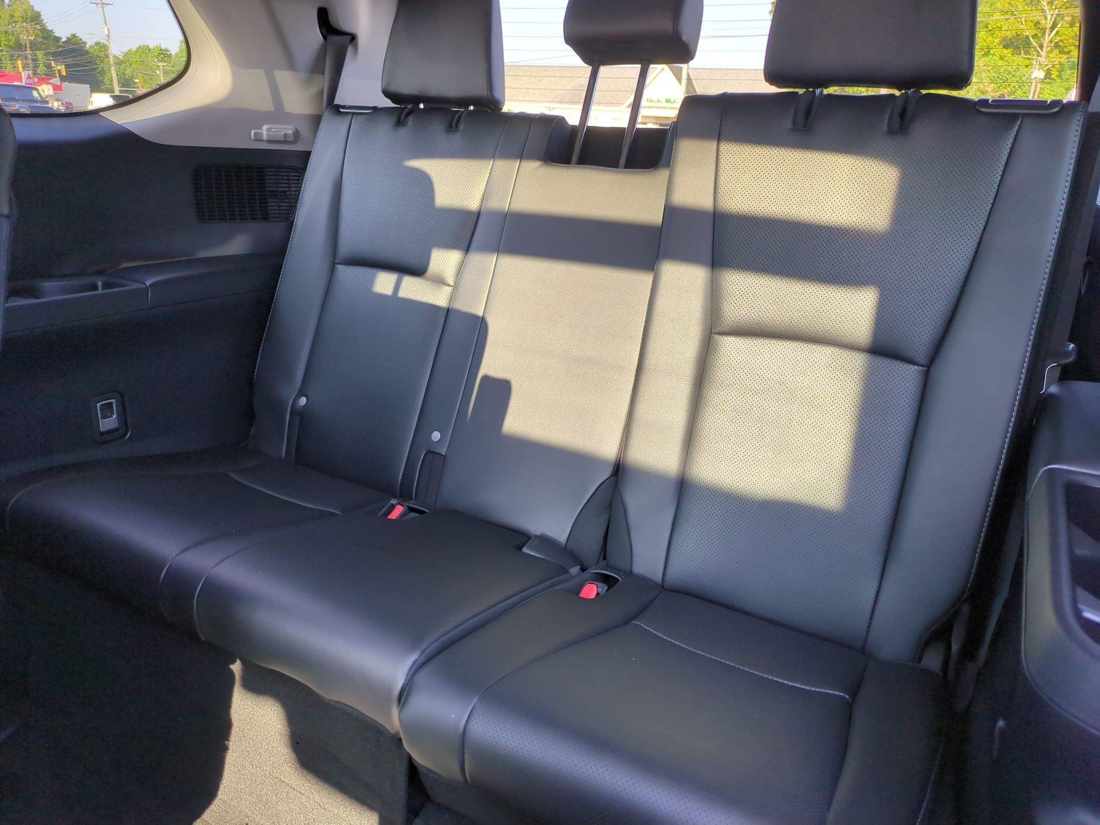 Used 2025 Toyota Grand Highlander FWD image 29
