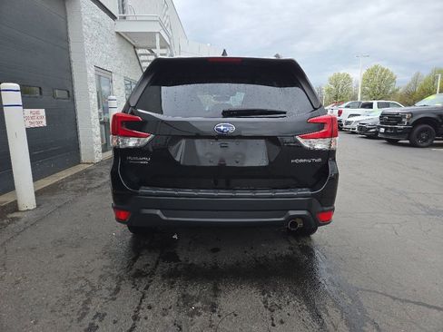 Used 2019 Subaru Forester Limited AWD/4WD image 6