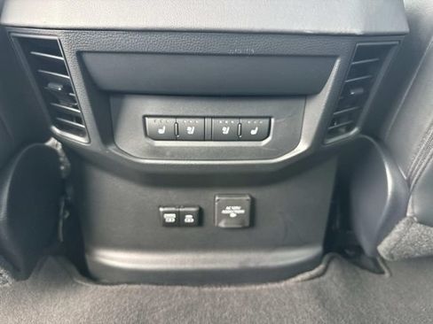 Used 2024 Toyota Tundra Platinum AWD/4WD image 16