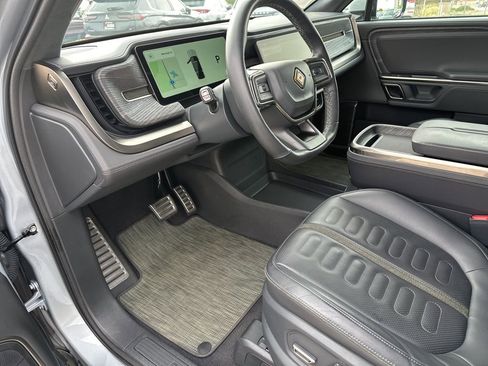 Used 2023 Rivian R1S Adventure image 19