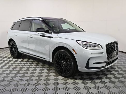 New 2026 Lincoln Corsair Reserve w/ Jet Appearance Package AWD/4WD image 8