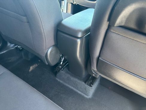 Used 2025 Chevrolet TrailBlazer LT FWD image 23