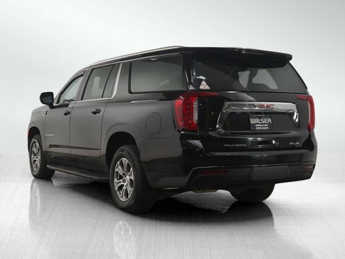 Used 2023 GMC Yukon XL SLE image 3